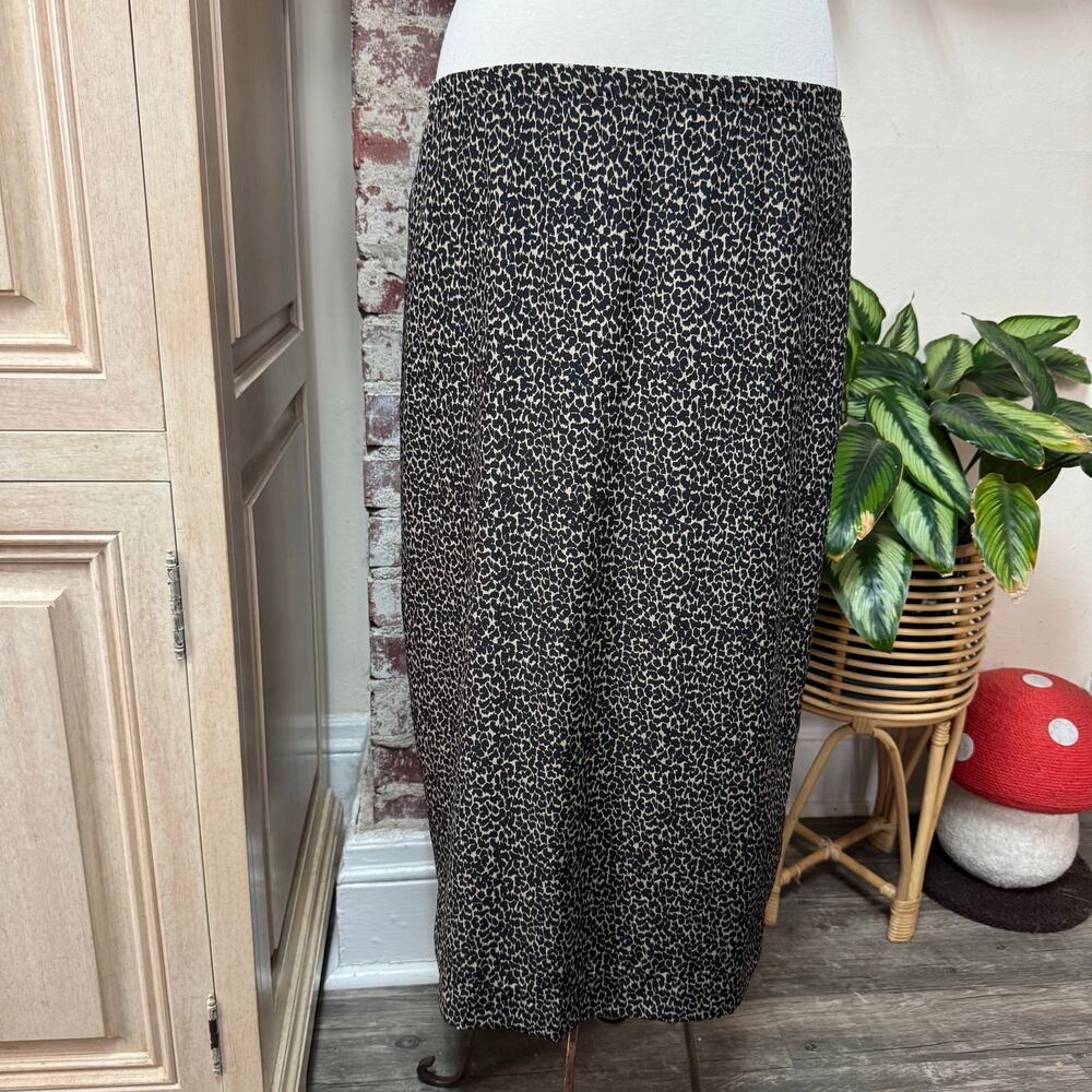Vintage 80s 90s Leopard Print Midi Skirt